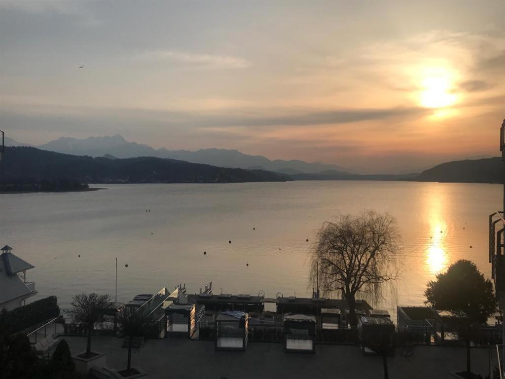 Apartment Lake'S Portschach am Woerthersee Exterior photo